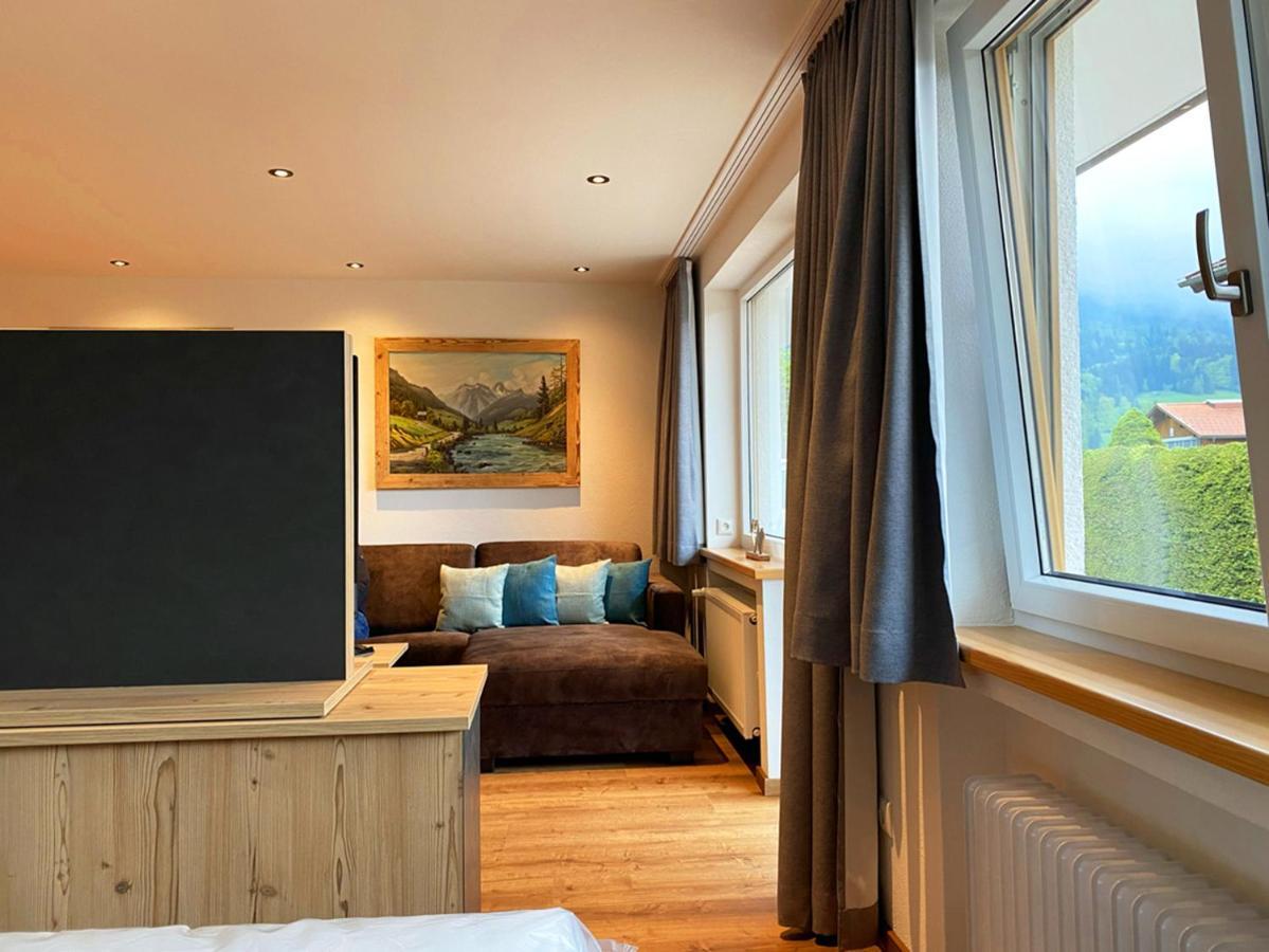 Haus Jaeger Ferienwohnungen Mit Indoor-Pool Inkl. Chiemgaukarte Ruhpolding Exteriör bild