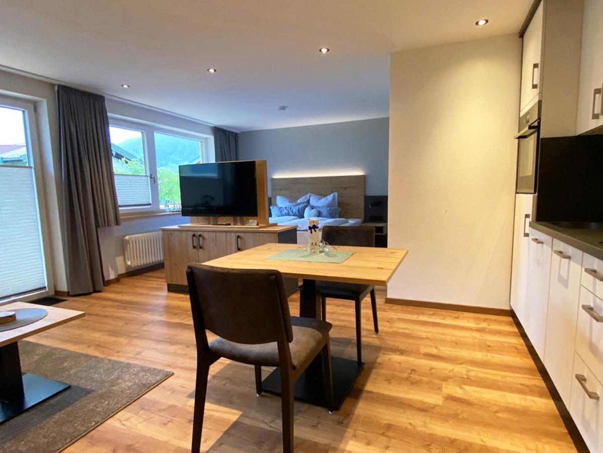 Haus Jaeger Ferienwohnungen Mit Indoor-Pool Inkl. Chiemgaukarte Ruhpolding Exteriör bild