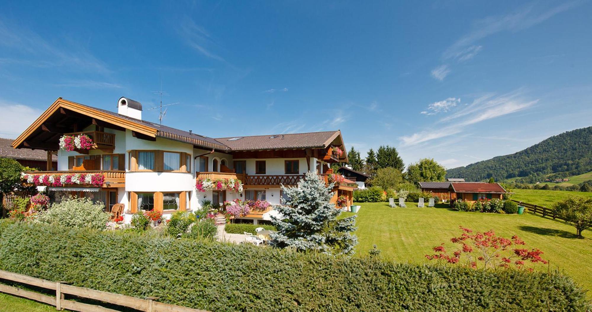 Haus Jaeger Ferienwohnungen Mit Indoor-Pool Inkl. Chiemgaukarte Ruhpolding Exteriör bild